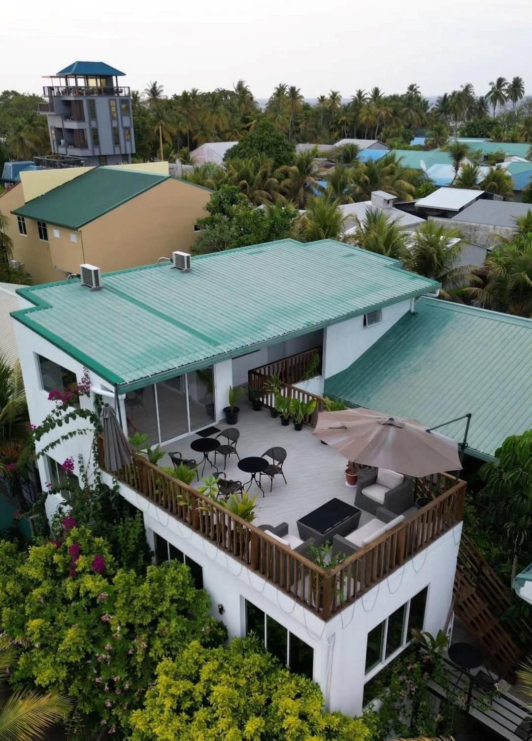 Nihaali Maldives Hotel Kudarikilu Exterior photo